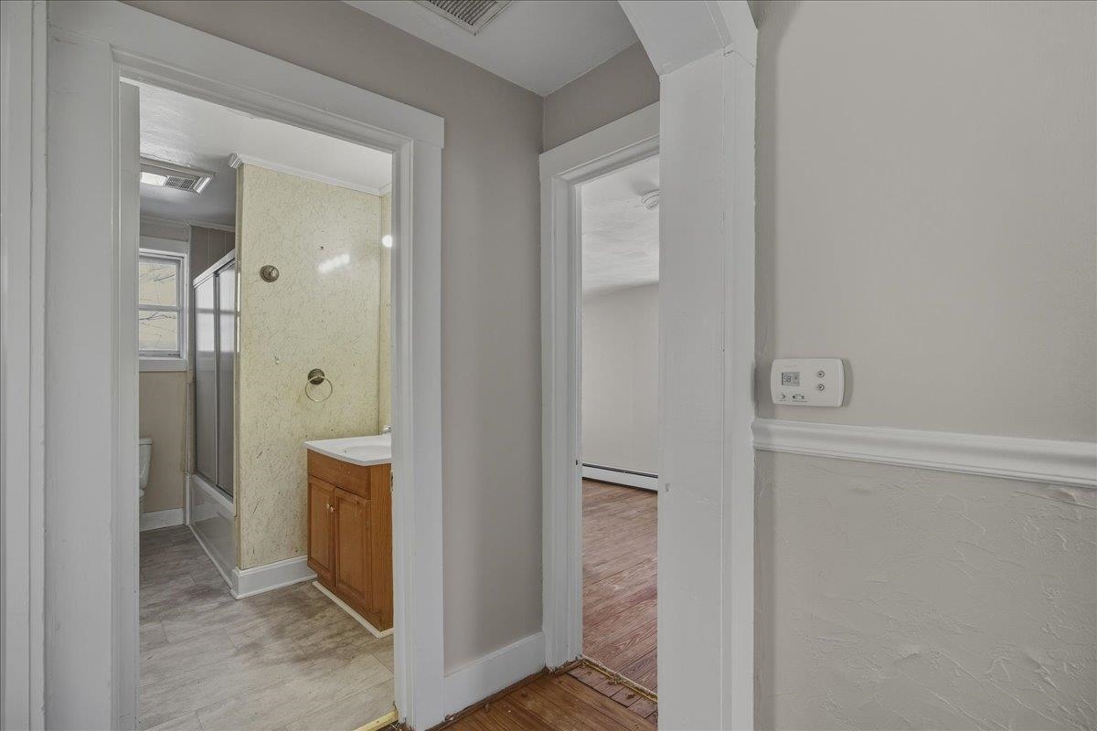 9525 S CONGRESS ST, NEW MARKET, Virginia 22844, 4 Bedrooms Bedrooms, ,1 BathroomBathrooms,Residential,9525 S CONGRESS ST,673593 MLS # 673593