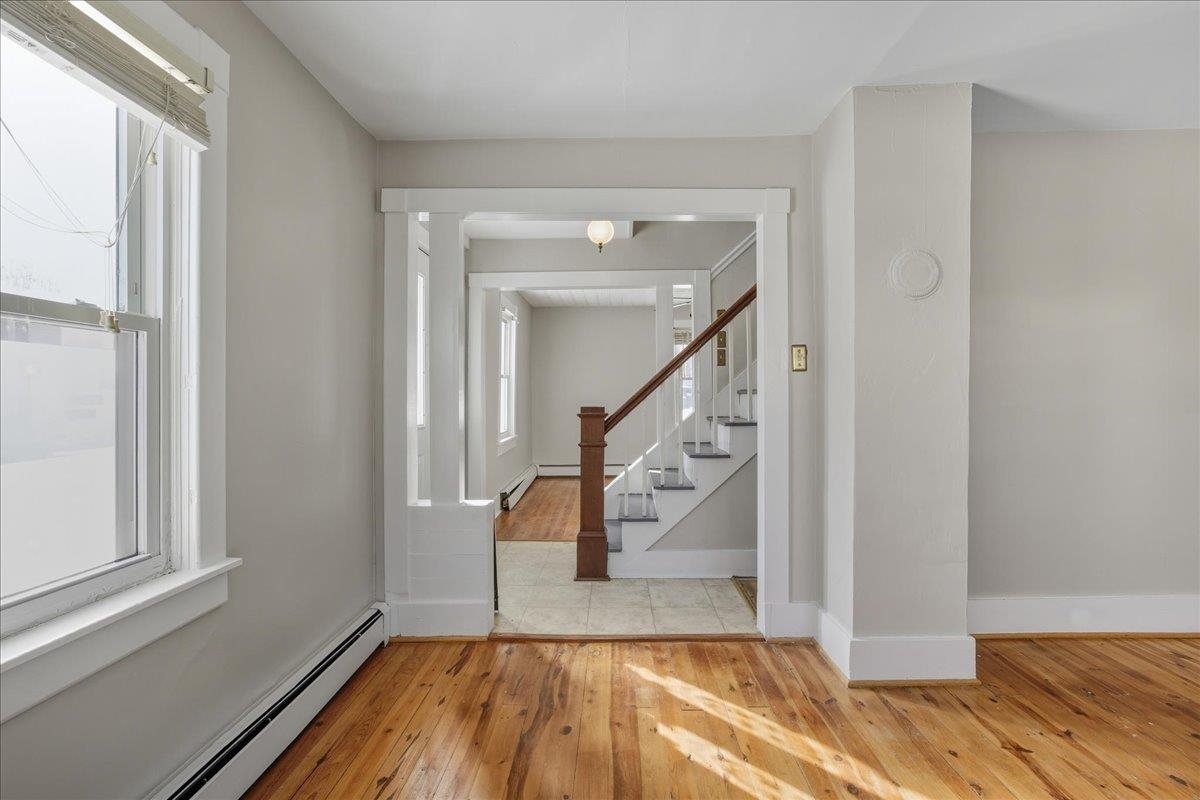 9525 S CONGRESS ST, NEW MARKET, Virginia 22844, 4 Bedrooms Bedrooms, ,1 BathroomBathrooms,Residential,9525 S CONGRESS ST,673593 MLS # 673593