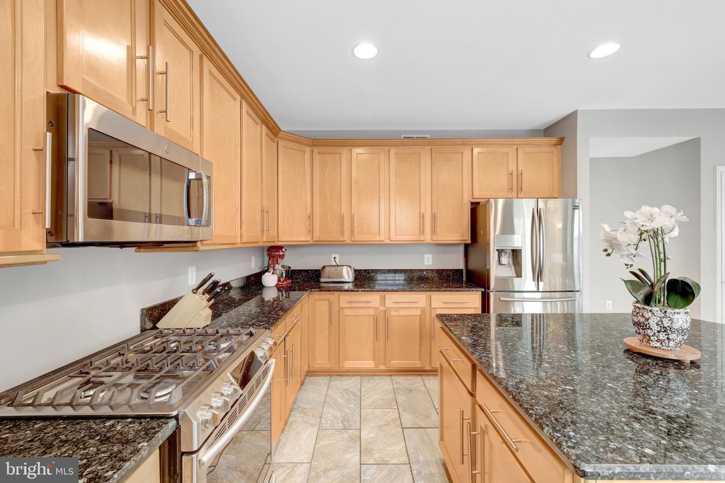 8360 TENBROOK DR, GAINESVILLE, Virginia 20155, 4 Bedrooms Bedrooms, ,4 BathroomsBathrooms,Residential,For sale,8360 TENBROOK DR,VAPW2112056 MLS # VAPW2112056