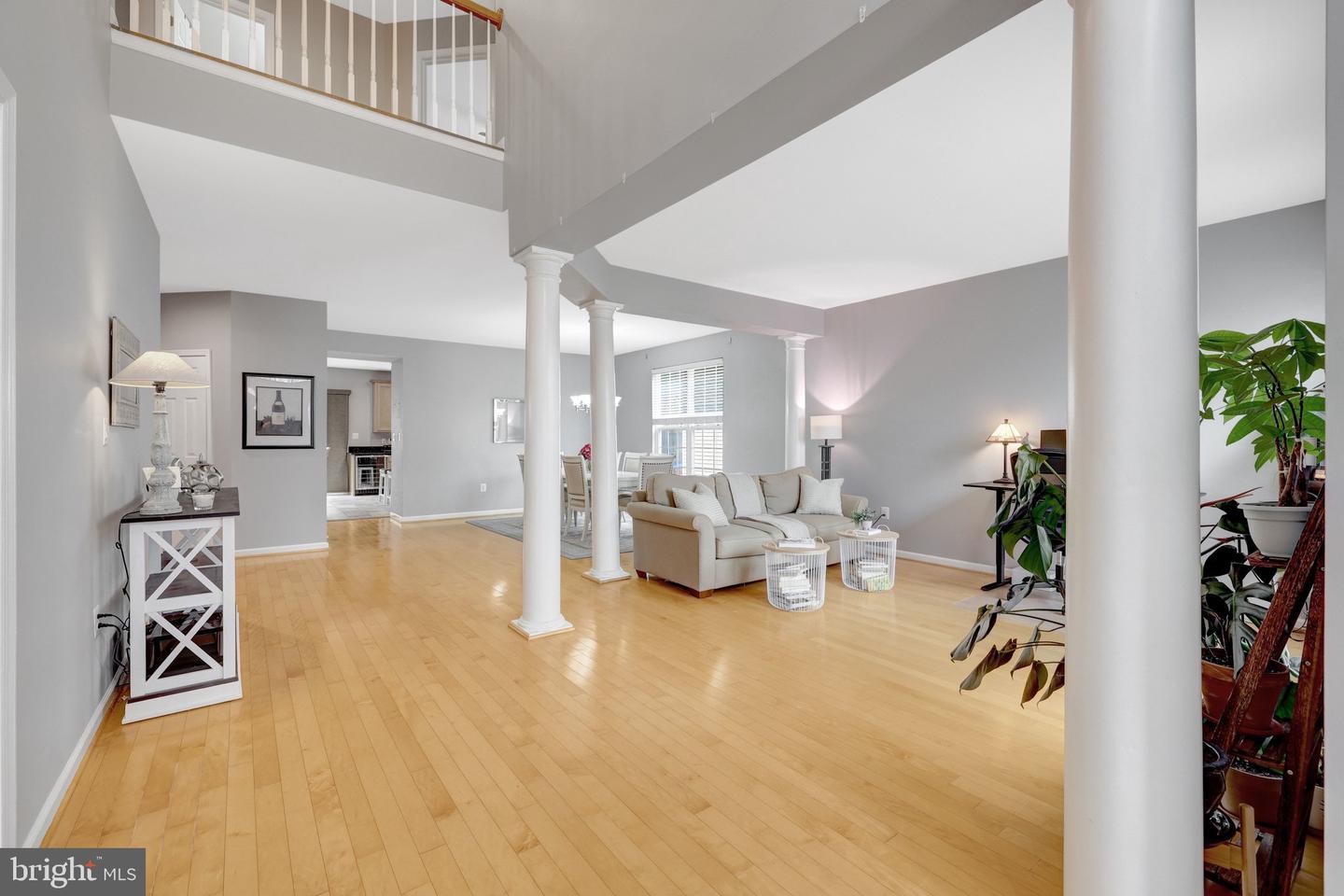 8360 TENBROOK DR, GAINESVILLE, Virginia 20155, 4 Bedrooms Bedrooms, ,4 BathroomsBathrooms,Residential,For sale,8360 TENBROOK DR,VAPW2112056 MLS # VAPW2112056