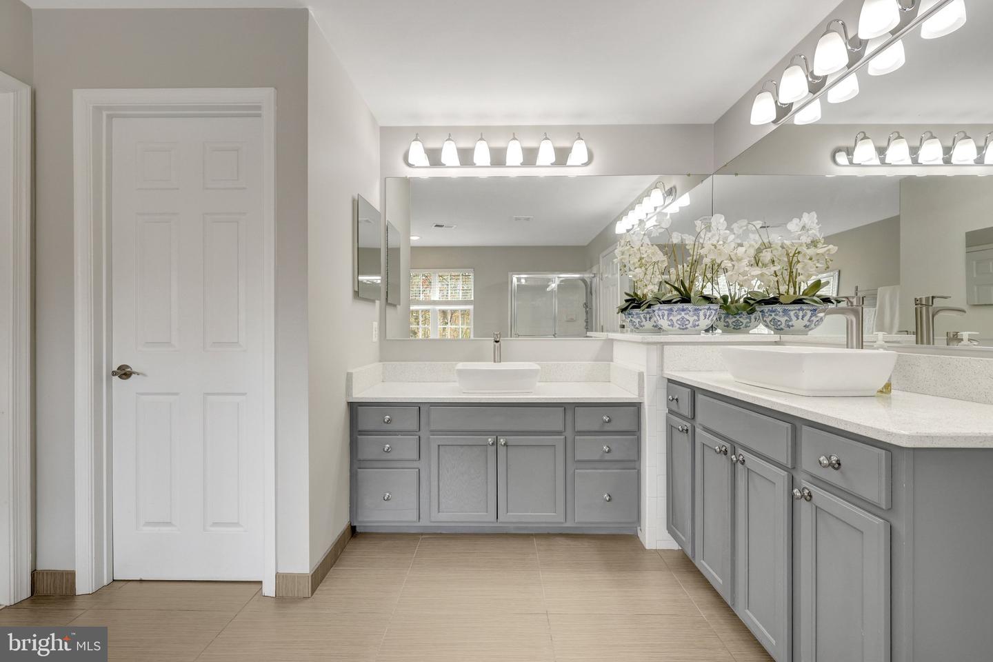 8360 TENBROOK DR, GAINESVILLE, Virginia 20155, 4 Bedrooms Bedrooms, ,4 BathroomsBathrooms,Residential,For sale,8360 TENBROOK DR,VAPW2112056 MLS # VAPW2112056