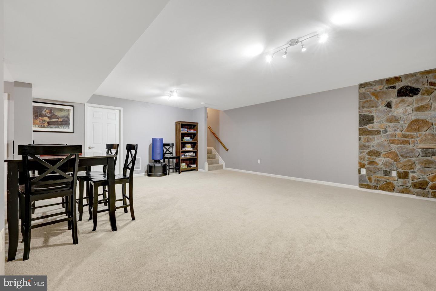 8360 TENBROOK DR, GAINESVILLE, Virginia 20155, 4 Bedrooms Bedrooms, ,4 BathroomsBathrooms,Residential,For sale,8360 TENBROOK DR,VAPW2112056 MLS # VAPW2112056