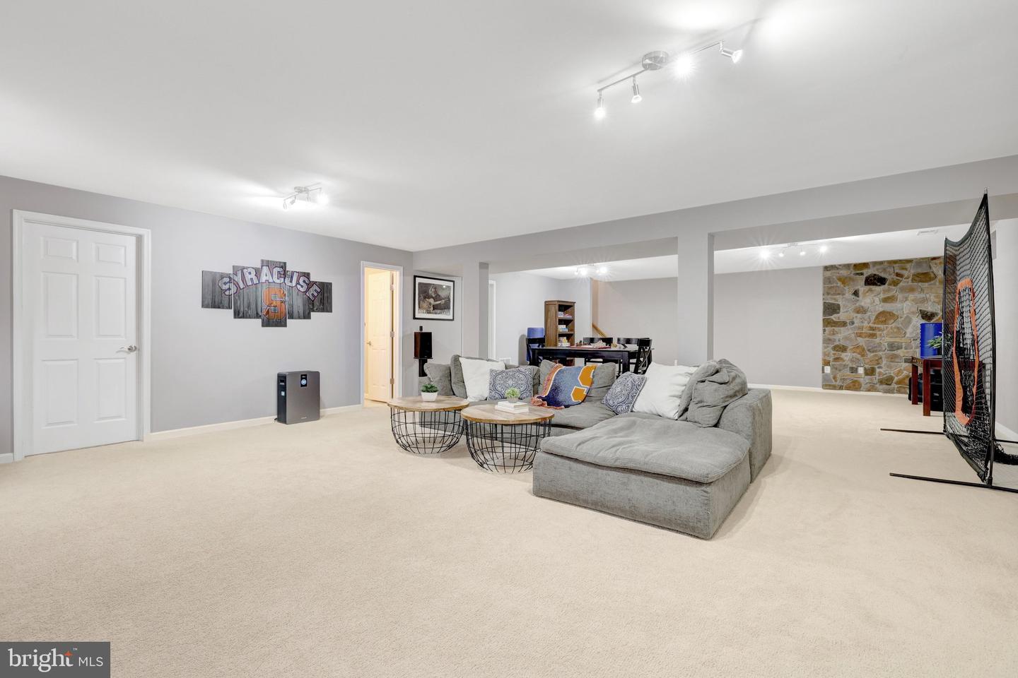 8360 TENBROOK DR, GAINESVILLE, Virginia 20155, 4 Bedrooms Bedrooms, ,4 BathroomsBathrooms,Residential,For sale,8360 TENBROOK DR,VAPW2112056 MLS # VAPW2112056