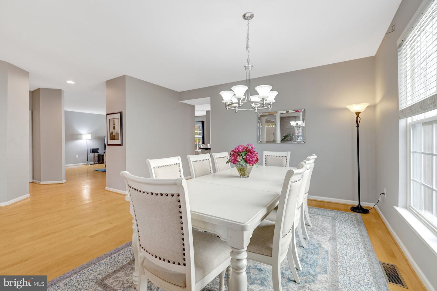 8360 TENBROOK DR, GAINESVILLE, Virginia 20155, 4 Bedrooms Bedrooms, ,4 BathroomsBathrooms,Residential,For sale,8360 TENBROOK DR,VAPW2112056 MLS # VAPW2112056