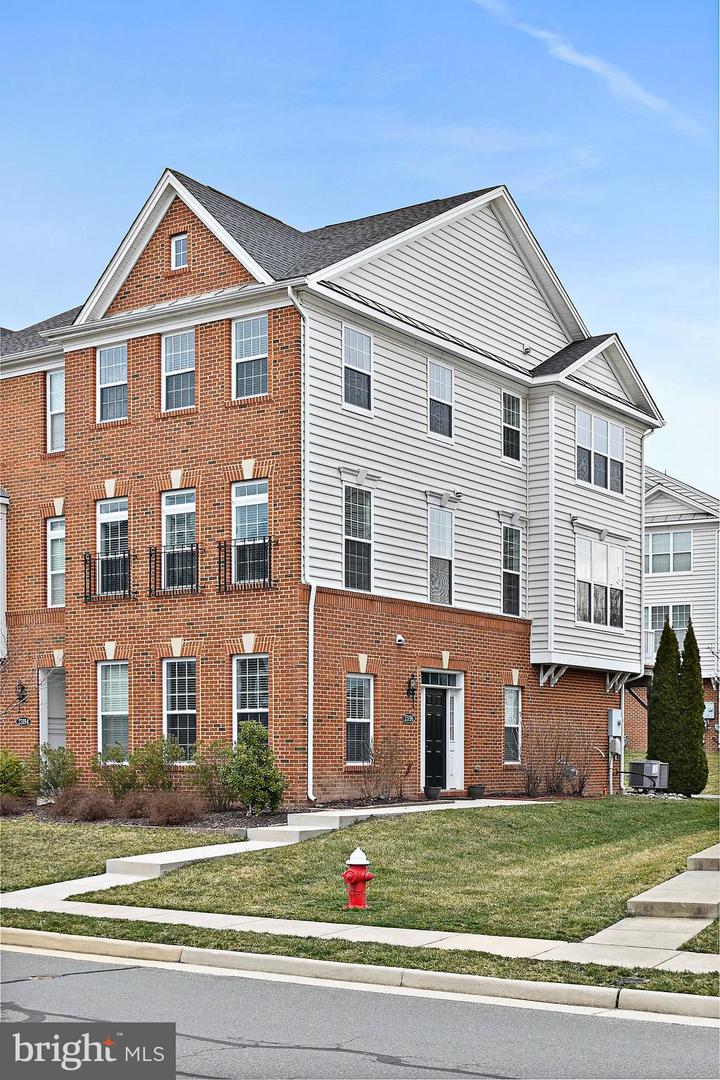 23196 WRATHALL DR, ASHBURN, Virginia 20148, 4 Bedrooms Bedrooms, ,3 BathroomsBathrooms,Residential,For sale,23196 WRATHALL DR,VALO2115430 MLS # VALO2115430