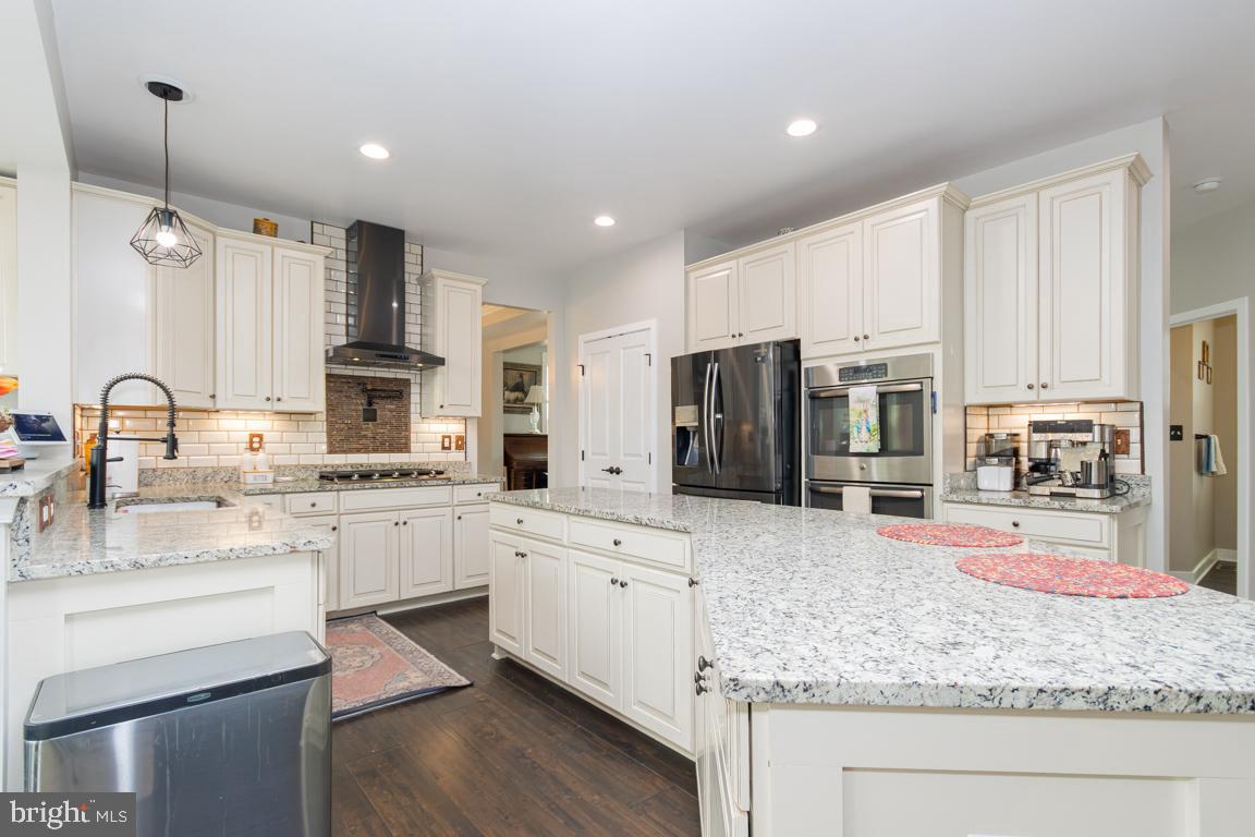 15525 HILLVIEW CT, CULPEPER, Virginia 22701, 4 Bedrooms Bedrooms, ,3 BathroomsBathrooms,Residential,For sale,15525 HILLVIEW CT,VACU2012638 MLS # VACU2012638