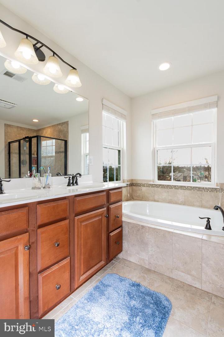 15525 HILLVIEW CT, CULPEPER, Virginia 22701, 4 Bedrooms Bedrooms, ,3 BathroomsBathrooms,Residential,For sale,15525 HILLVIEW CT,VACU2012638 MLS # VACU2012638