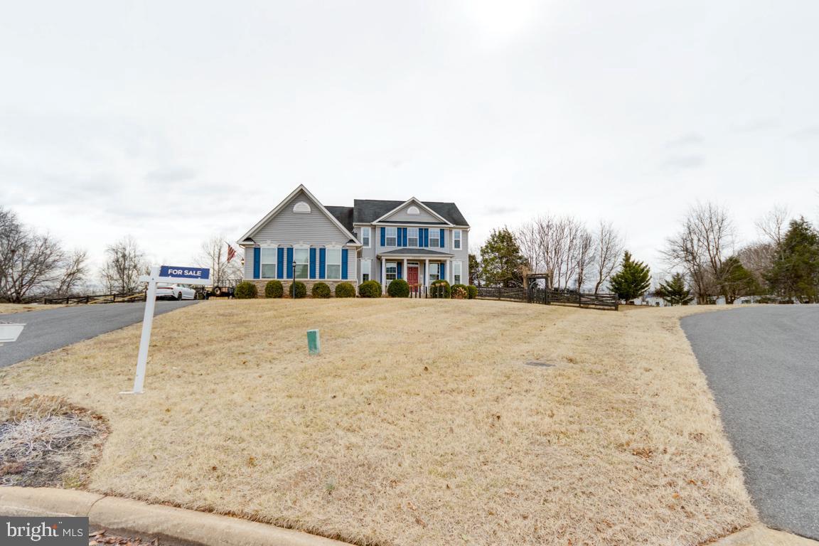 15525 HILLVIEW CT, CULPEPER, Virginia 22701, 4 Bedrooms Bedrooms, ,3 BathroomsBathrooms,Residential,For sale,15525 HILLVIEW CT,VACU2012638 MLS # VACU2012638