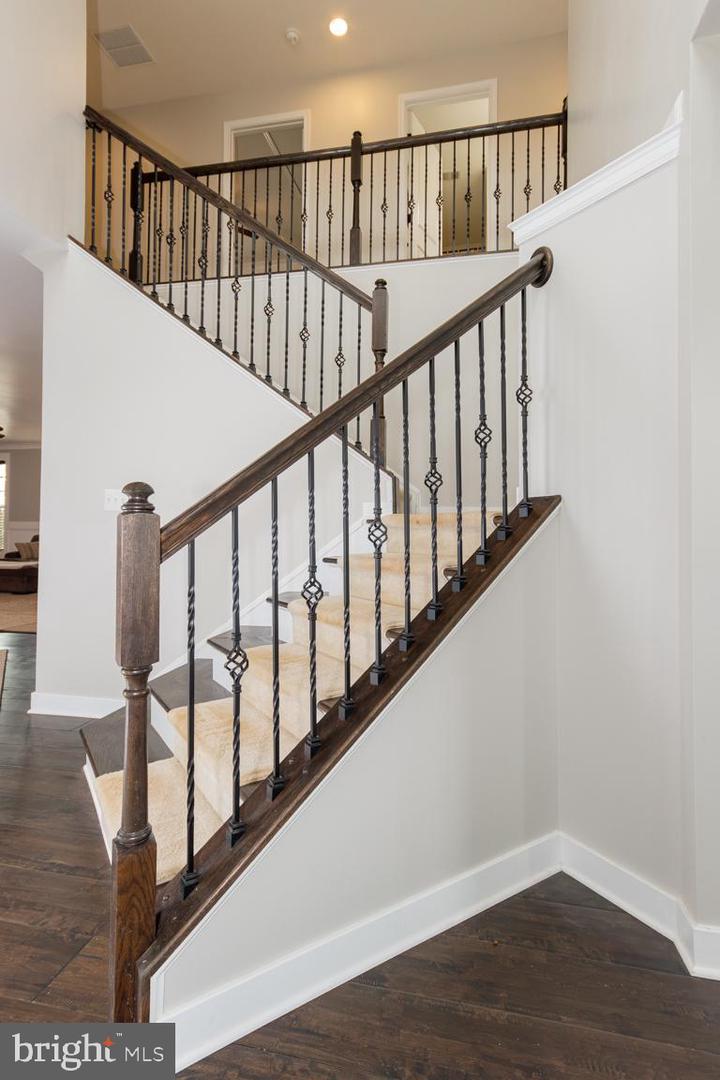 15525 HILLVIEW CT, CULPEPER, Virginia 22701, 4 Bedrooms Bedrooms, ,3 BathroomsBathrooms,Residential,For sale,15525 HILLVIEW CT,VACU2012638 MLS # VACU2012638