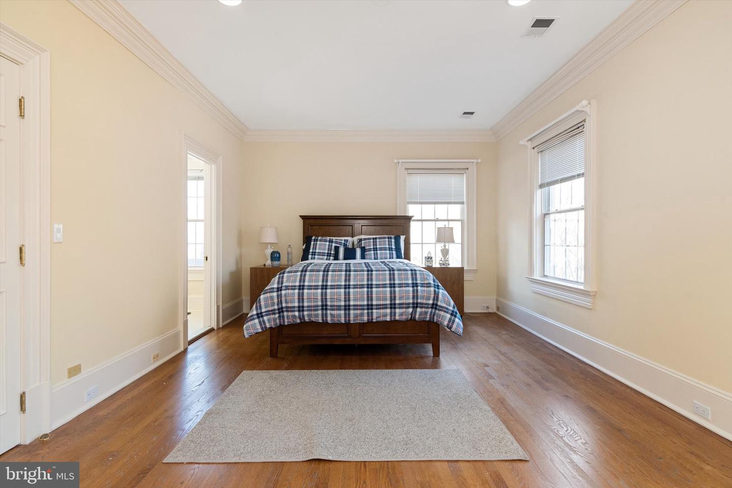 8537 OLD DOMINION DR, MCLEAN, Virginia 22102, 9 Bedrooms Bedrooms, ,10 BathroomsBathrooms,Residential,For sale,8537 OLD DOMINION DR,VAFX2290278 MLS # VAFX2290278