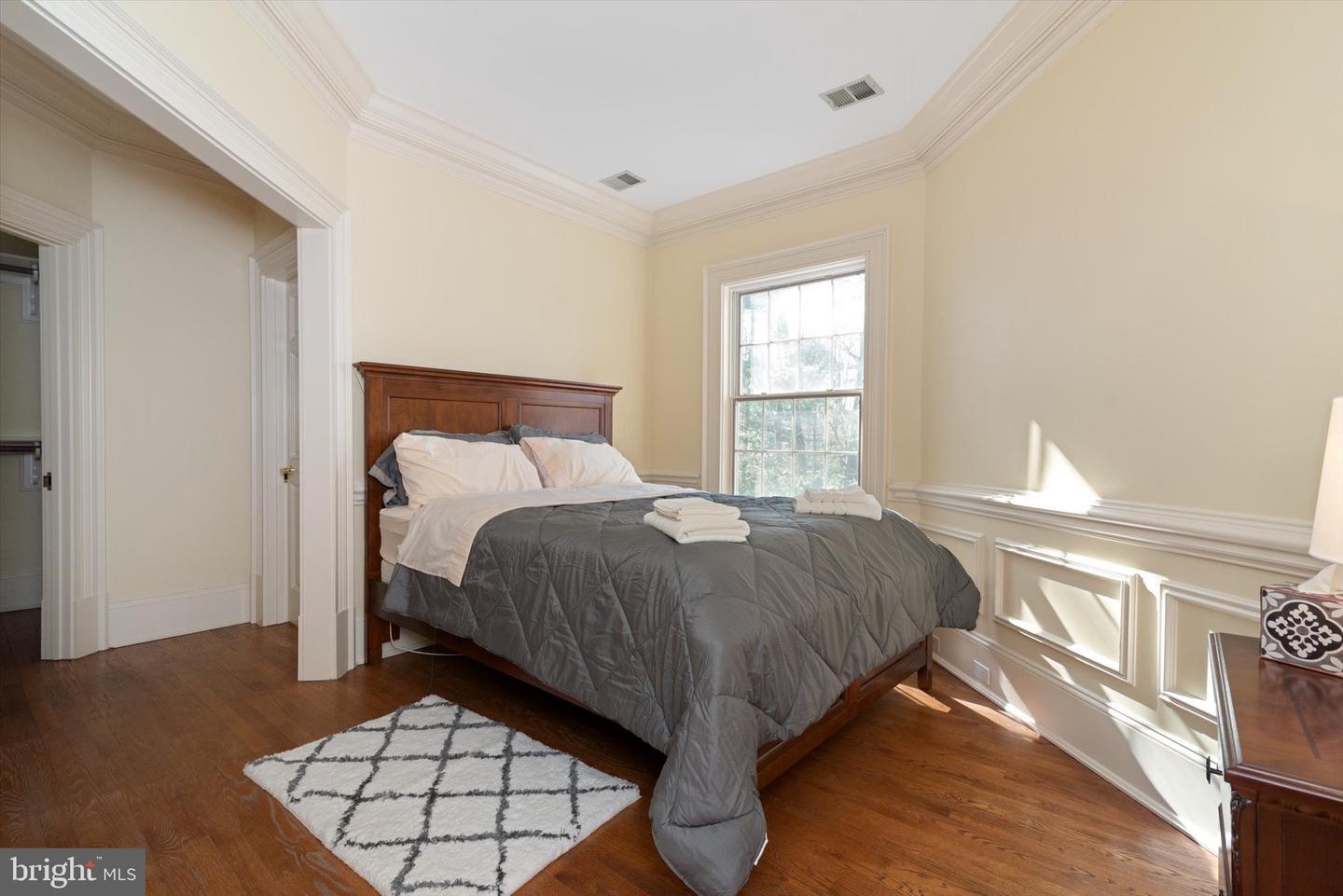 8537 OLD DOMINION DR, MCLEAN, Virginia 22102, 9 Bedrooms Bedrooms, ,10 BathroomsBathrooms,Residential,For sale,8537 OLD DOMINION DR,VAFX2290278 MLS # VAFX2290278