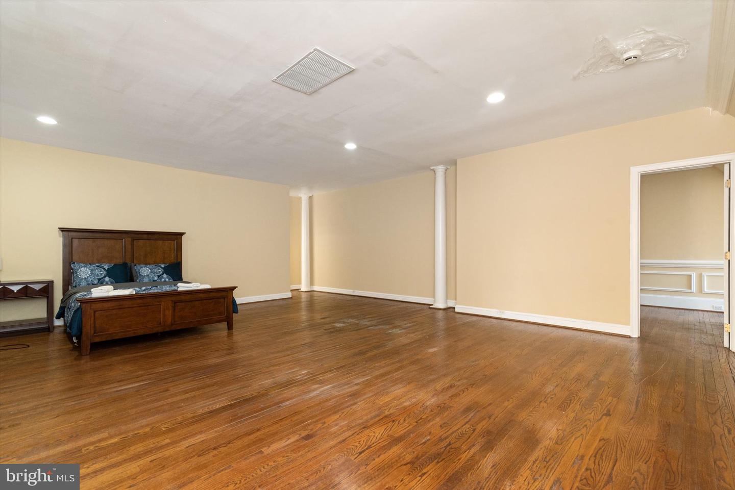 8537 OLD DOMINION DR, MCLEAN, Virginia 22102, 9 Bedrooms Bedrooms, ,10 BathroomsBathrooms,Residential,For sale,8537 OLD DOMINION DR,VAFX2290278 MLS # VAFX2290278