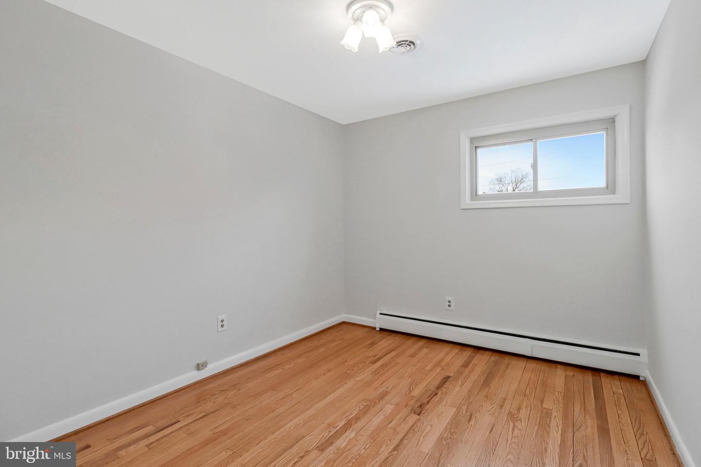 6323 HILLCREST PL, ALEXANDRIA, Virginia 22312, 3 Bedrooms Bedrooms, ,2 BathroomsBathrooms,Residential,For sale,6323 HILLCREST PL,VAFX2290384 MLS # VAFX2290384