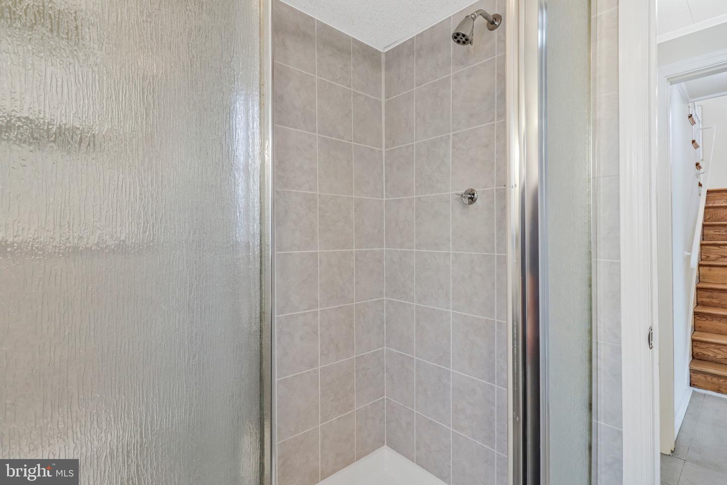 6323 HILLCREST PL, ALEXANDRIA, Virginia 22312, 3 Bedrooms Bedrooms, ,2 BathroomsBathrooms,Residential,For sale,6323 HILLCREST PL,VAFX2290384 MLS # VAFX2290384