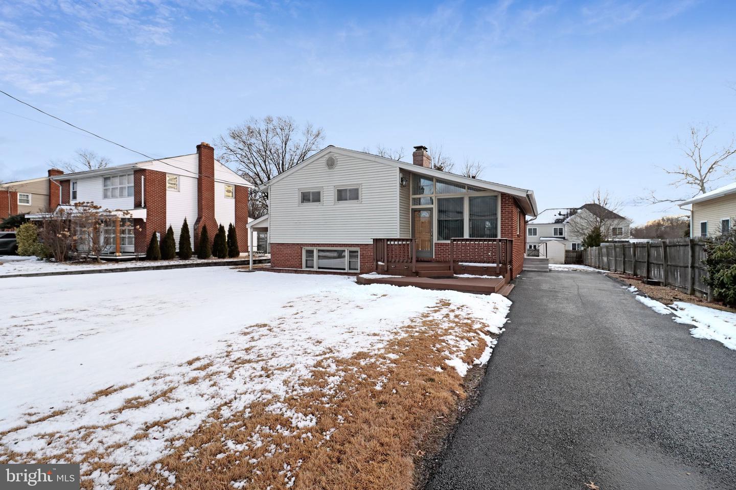 6323 HILLCREST PL, ALEXANDRIA, Virginia 22312, 3 Bedrooms Bedrooms, ,2 BathroomsBathrooms,Residential,For sale,6323 HILLCREST PL,VAFX2290384 MLS # VAFX2290384