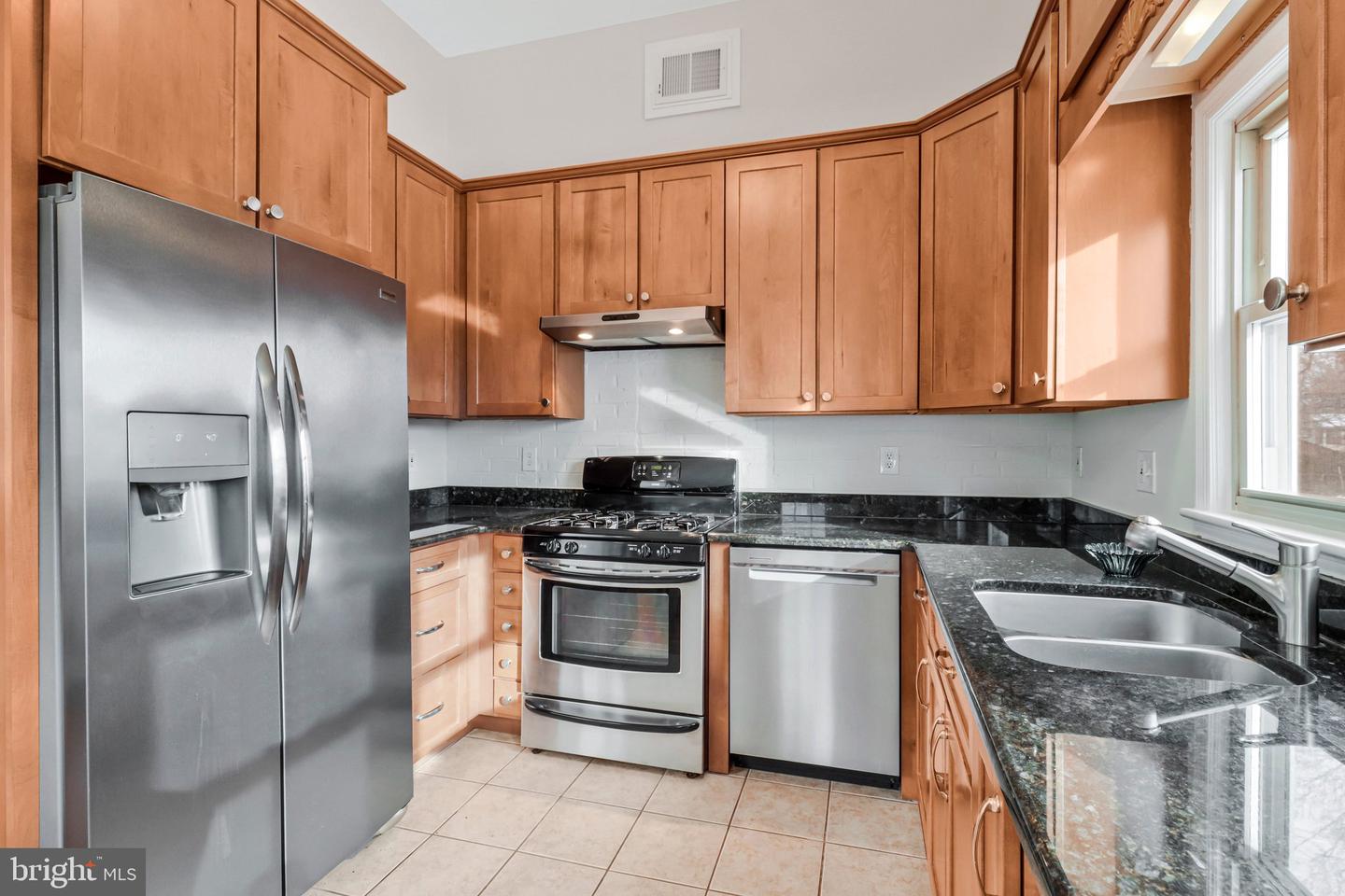 6323 HILLCREST PL, ALEXANDRIA, Virginia 22312, 3 Bedrooms Bedrooms, ,2 BathroomsBathrooms,Residential,For sale,6323 HILLCREST PL,VAFX2290384 MLS # VAFX2290384