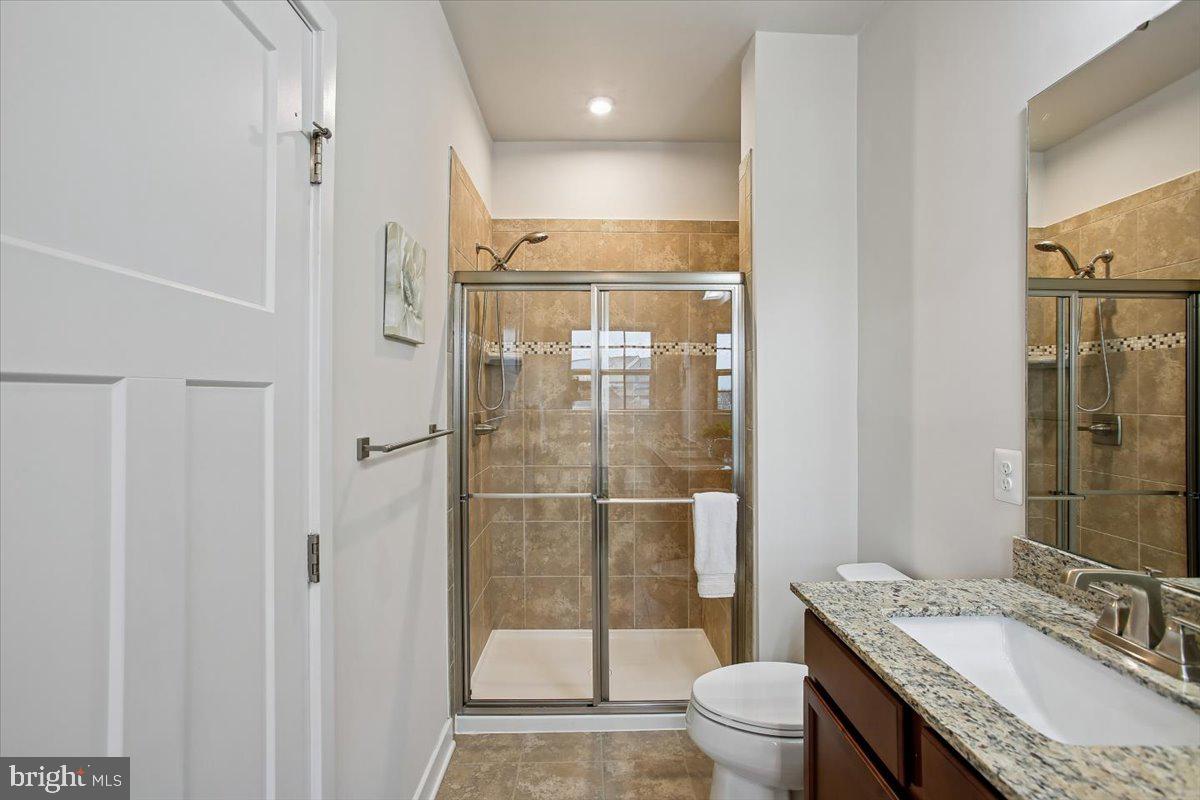 2105 HEMLOCK BAY RD, DUMFRIES, Virginia 22026, 3 Bedrooms Bedrooms, ,3 BathroomsBathrooms,Residential,For sale,2105 HEMLOCK BAY RD,VAPW2112304 MLS # VAPW2112304