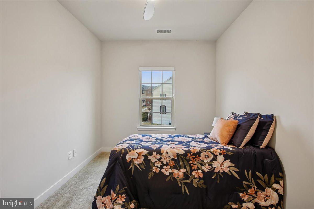 2105 HEMLOCK BAY RD, DUMFRIES, Virginia 22026, 3 Bedrooms Bedrooms, ,3 BathroomsBathrooms,Residential,For sale,2105 HEMLOCK BAY RD,VAPW2112304 MLS # VAPW2112304