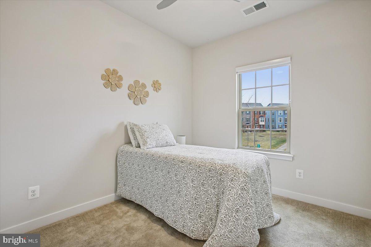 2105 HEMLOCK BAY RD, DUMFRIES, Virginia 22026, 3 Bedrooms Bedrooms, ,3 BathroomsBathrooms,Residential,For sale,2105 HEMLOCK BAY RD,VAPW2112304 MLS # VAPW2112304