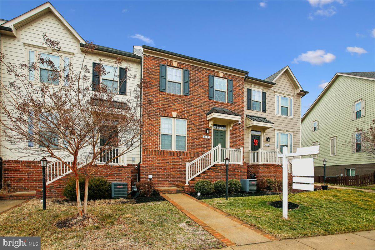 2105 HEMLOCK BAY RD, DUMFRIES, Virginia 22026, 3 Bedrooms Bedrooms, ,3 BathroomsBathrooms,Residential,For sale,2105 HEMLOCK BAY RD,VAPW2112304 MLS # VAPW2112304