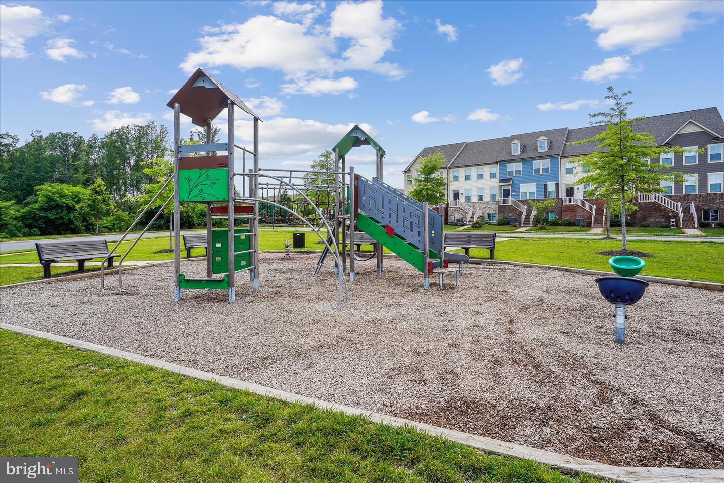 2105 HEMLOCK BAY RD, DUMFRIES, Virginia 22026, 3 Bedrooms Bedrooms, ,3 BathroomsBathrooms,Residential,For sale,2105 HEMLOCK BAY RD,VAPW2112304 MLS # VAPW2112304