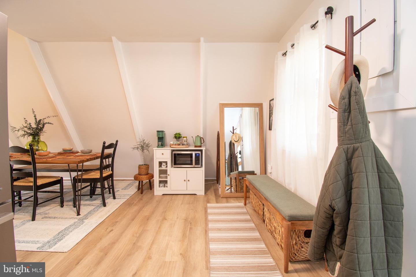 207 GARY LN, FRONT ROYAL, Virginia 22630, 2 Bedrooms Bedrooms, ,1 BathroomBathrooms,Residential,For sale,207 GARY LN,VAWR2013400 MLS # VAWR2013400