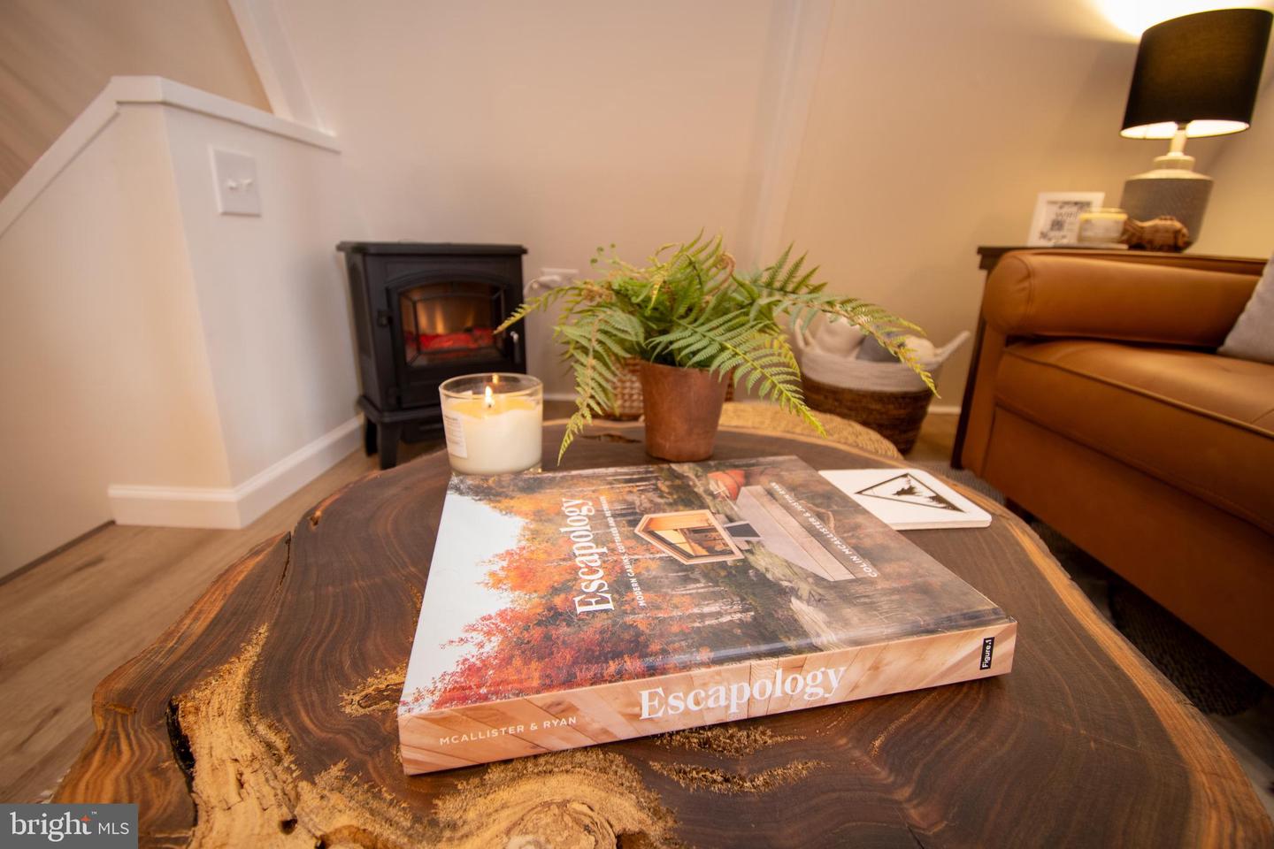 207 GARY LN, FRONT ROYAL, Virginia 22630, 2 Bedrooms Bedrooms, ,1 BathroomBathrooms,Residential,For sale,207 GARY LN,VAWR2013400 MLS # VAWR2013400