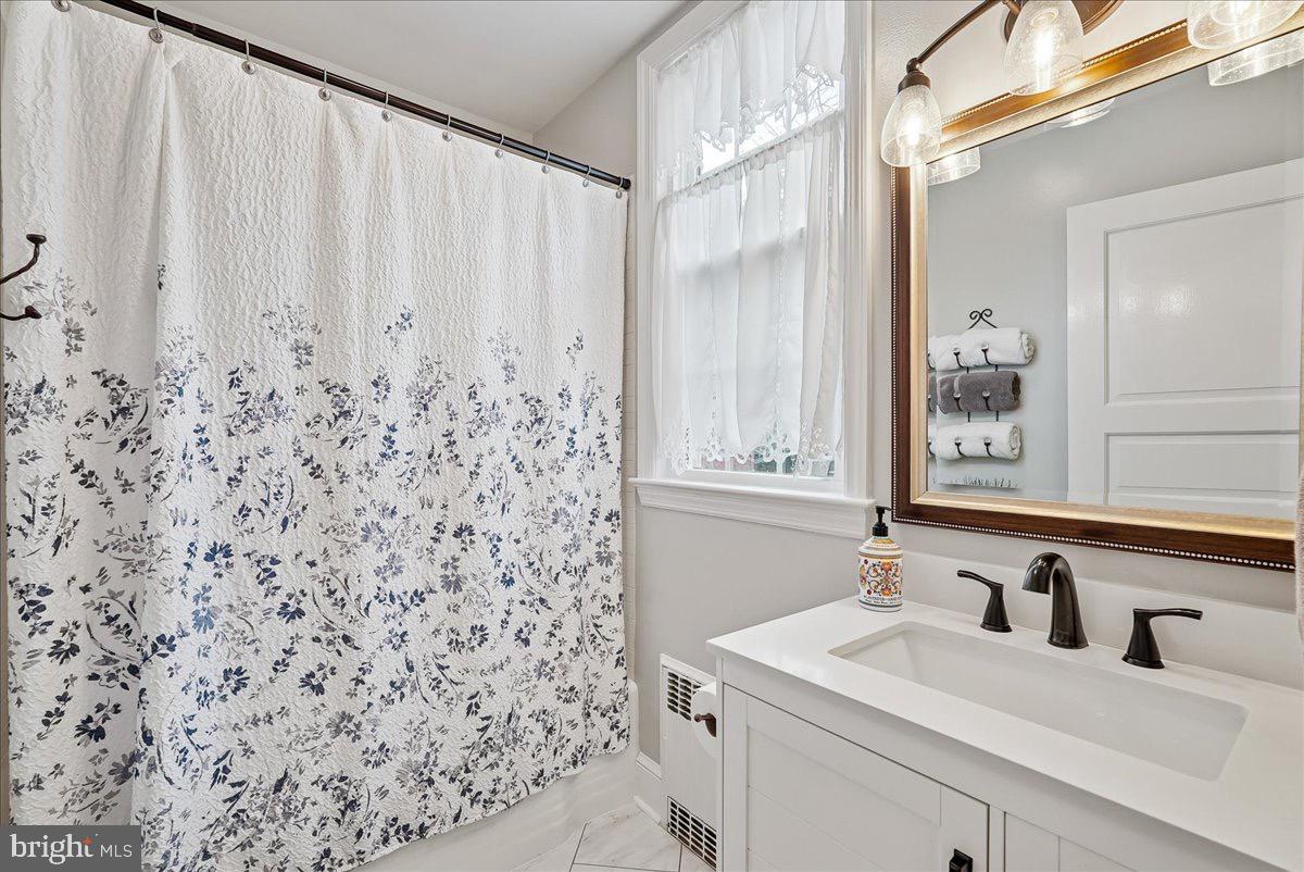 7 ACADEMY CT, BERRYVILLE, Virginia 22611, 3 Bedrooms Bedrooms, 10 Rooms Rooms,2 BathroomsBathrooms,Residential,For sale,7 ACADEMY CT,VACL2006502 MLS # VACL2006502 7 ACADEMY CT, BERRYVILLE, Virginia 22611, 3 Bedrooms Bedrooms, 10 Rooms Rooms,2 BathroomsBathrooms,Residential,For sale,7 ACADEMY CT,VACL2006502 MLS # VACL2006502