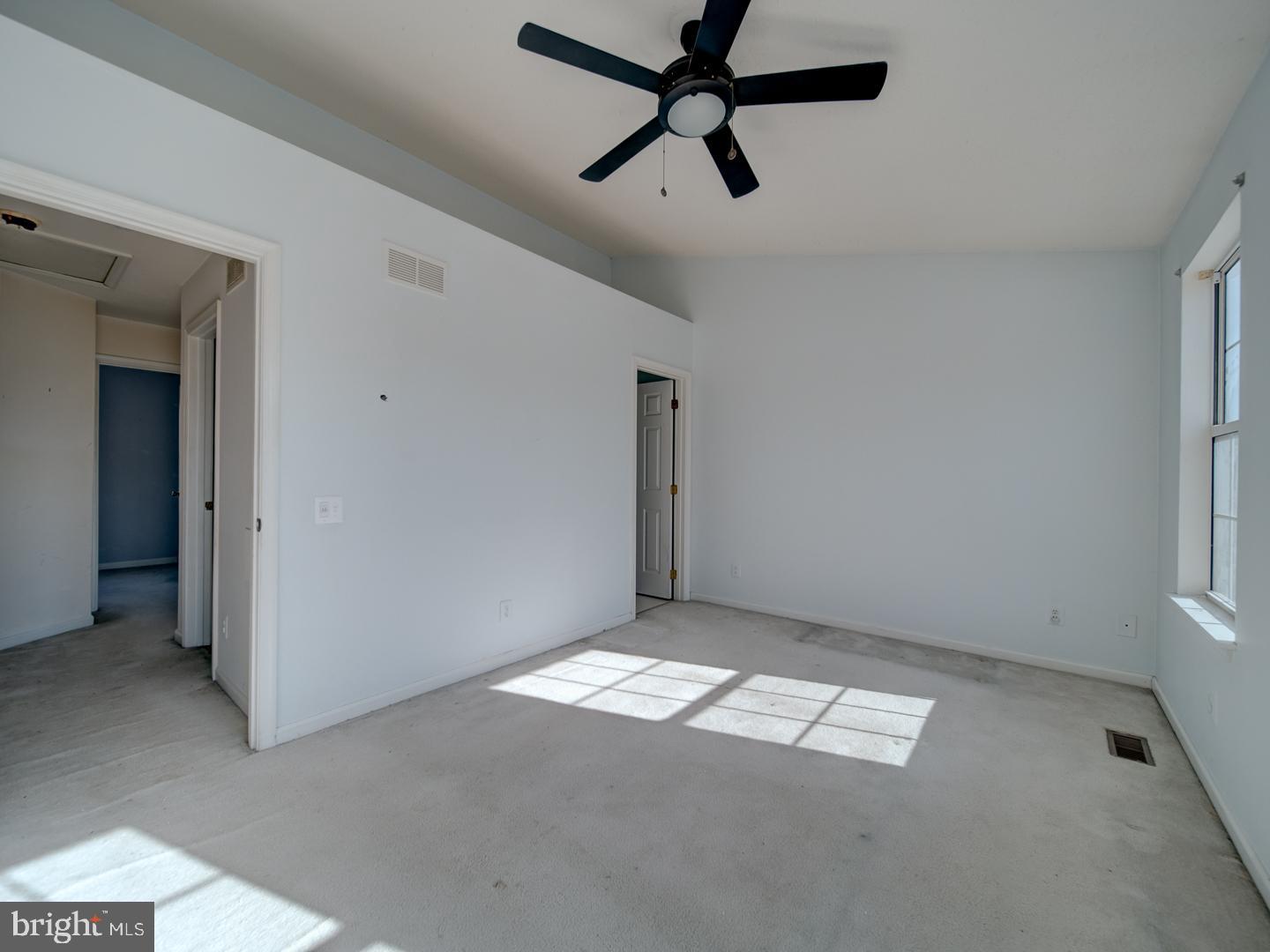 1912 BEEGEE CT, WOODBRIDGE, Virginia 22192, 3 Bedrooms Bedrooms, ,3 BathroomsBathrooms,Residential,For sale,1912 BEEGEE CT,VAPW2112330 MLS # VAPW2112330