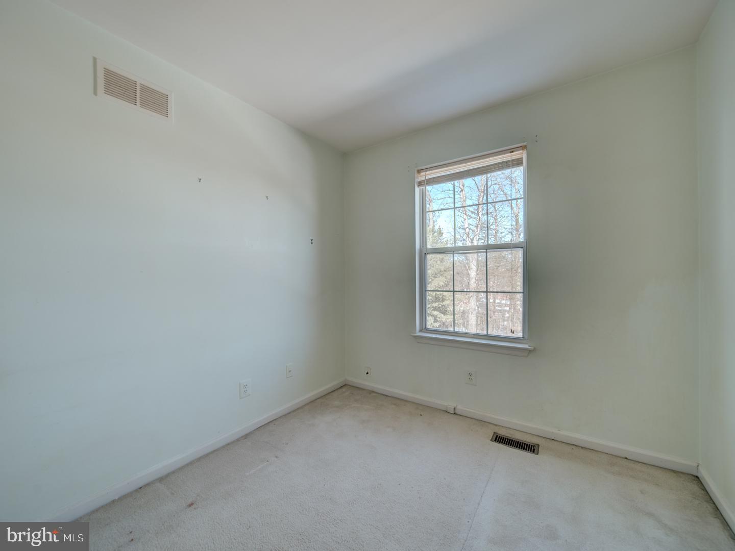 1912 BEEGEE CT, WOODBRIDGE, Virginia 22192, 3 Bedrooms Bedrooms, ,3 BathroomsBathrooms,Residential,For sale,1912 BEEGEE CT,VAPW2112330 MLS # VAPW2112330