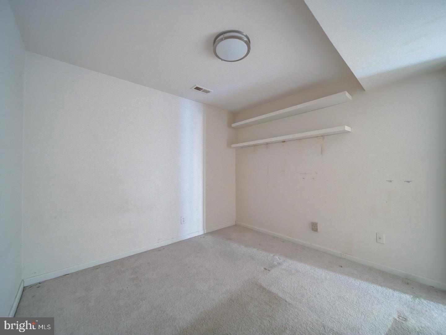 1912 BEEGEE CT, WOODBRIDGE, Virginia 22192, 3 Bedrooms Bedrooms, ,3 BathroomsBathrooms,Residential,For sale,1912 BEEGEE CT,VAPW2112330 MLS # VAPW2112330