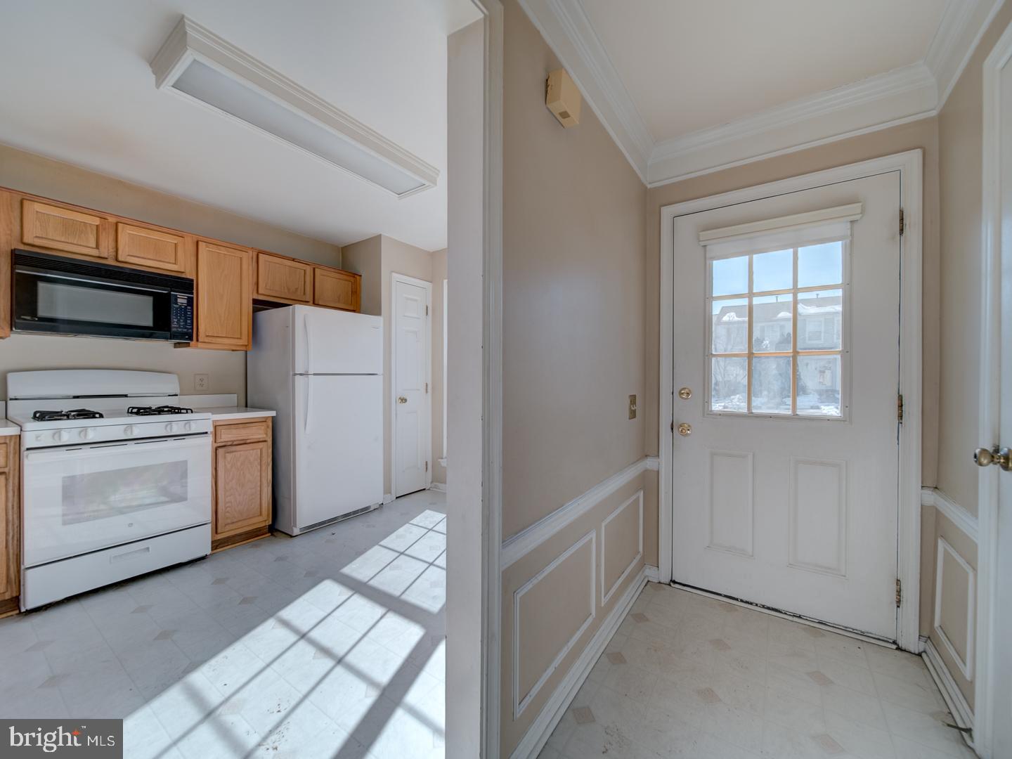 1912 BEEGEE CT, WOODBRIDGE, Virginia 22192, 3 Bedrooms Bedrooms, ,3 BathroomsBathrooms,Residential,For sale,1912 BEEGEE CT,VAPW2112330 MLS # VAPW2112330