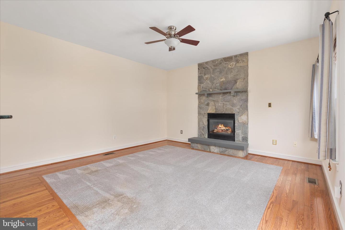 1917 HARVEST DR, WINCHESTER, Virginia 22601, 4 Bedrooms Bedrooms, ,2 BathroomsBathrooms,Residential,For sale,1917 HARVEST DR,VAWI2009976 MLS # VAWI2009976