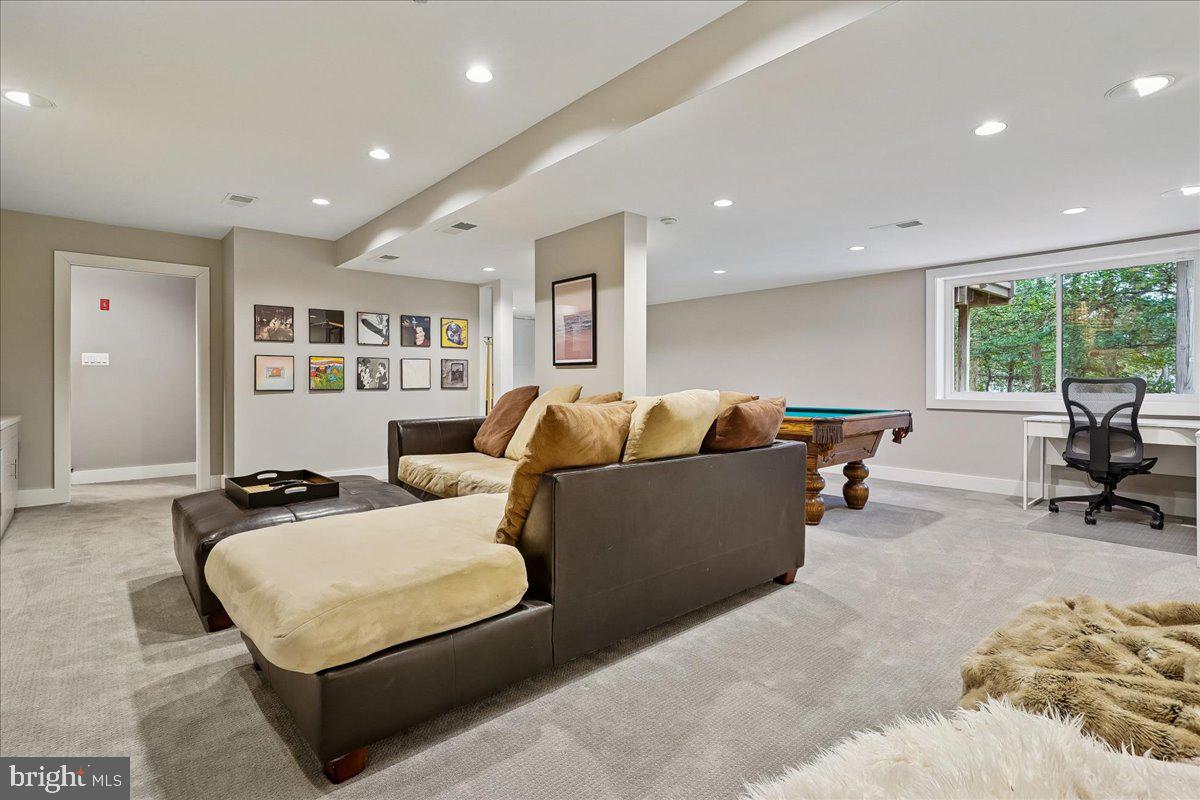 2111 LIRIO CT, RESTON, Virginia 20191, 4 Bedrooms Bedrooms, ,3 BathroomsBathrooms,Residential,For sale,2111 LIRIO CT,VAFX2290814 MLS # VAFX2290814