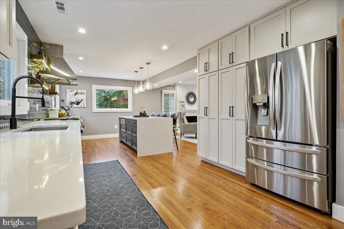 2111 LIRIO CT, RESTON, Virginia 20191, 4 Bedrooms Bedrooms, ,3 BathroomsBathrooms,Residential,For sale,2111 LIRIO CT,VAFX2290814 MLS # VAFX2290814