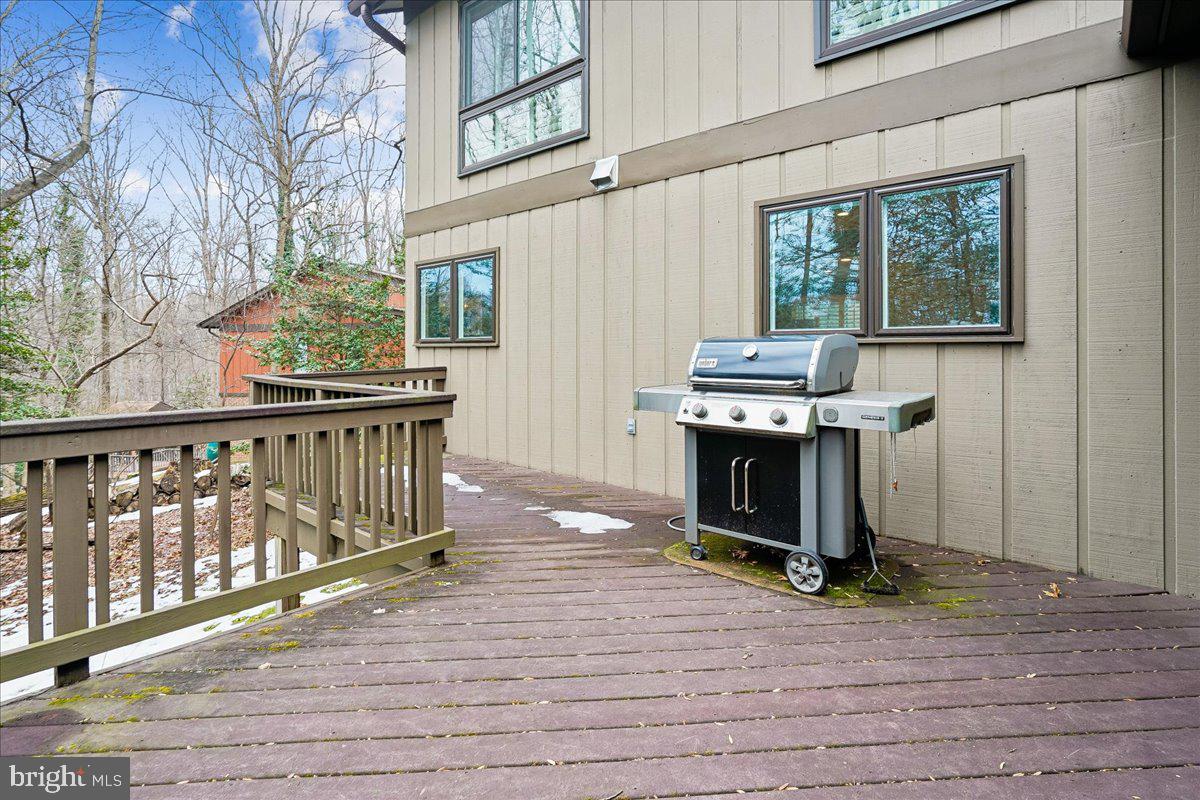 2111 LIRIO CT, RESTON, Virginia 20191, 4 Bedrooms Bedrooms, ,3 BathroomsBathrooms,Residential,For sale,2111 LIRIO CT,VAFX2290814 MLS # VAFX2290814