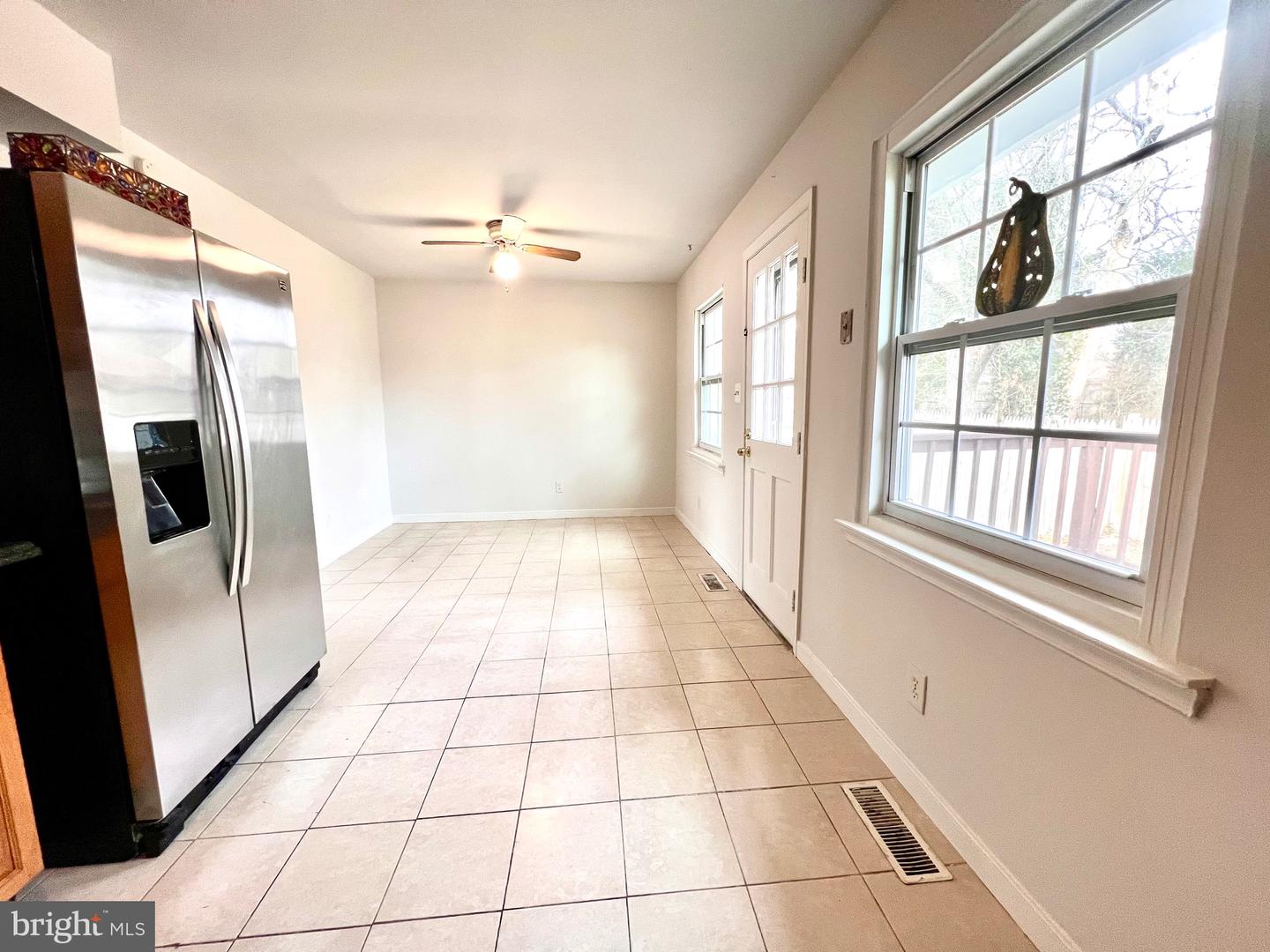 7219 BEVERLY PARK DR, SPRINGFIELD, Virginia 22150, 5 Bedrooms Bedrooms, ,3 BathroomsBathrooms,Residential,For sale,7219 BEVERLY PARK DR,VAFX2290850 MLS # VAFX2290850