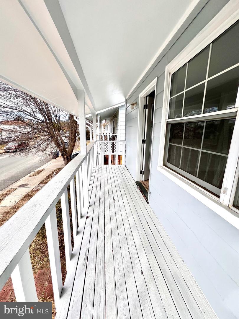 7219 BEVERLY PARK DR, SPRINGFIELD, Virginia 22150, 5 Bedrooms Bedrooms, ,3 BathroomsBathrooms,Residential,For sale,7219 BEVERLY PARK DR,VAFX2290850 MLS # VAFX2290850