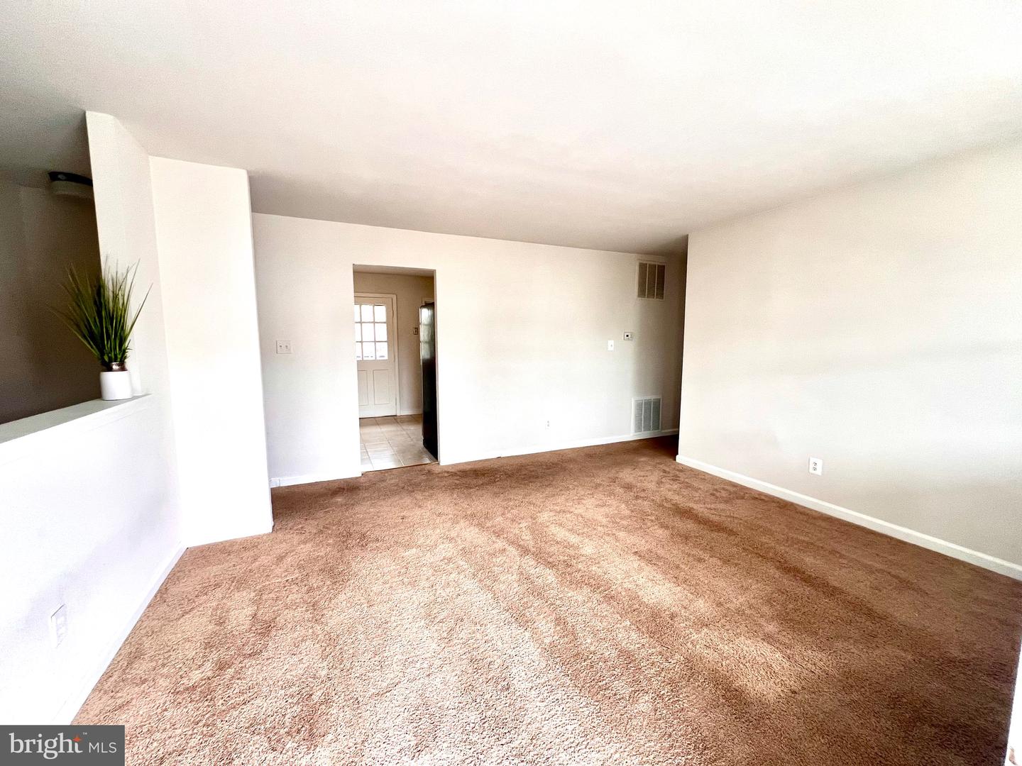 7219 BEVERLY PARK DR, SPRINGFIELD, Virginia 22150, 5 Bedrooms Bedrooms, ,3 BathroomsBathrooms,Residential,For sale,7219 BEVERLY PARK DR,VAFX2290850 MLS # VAFX2290850