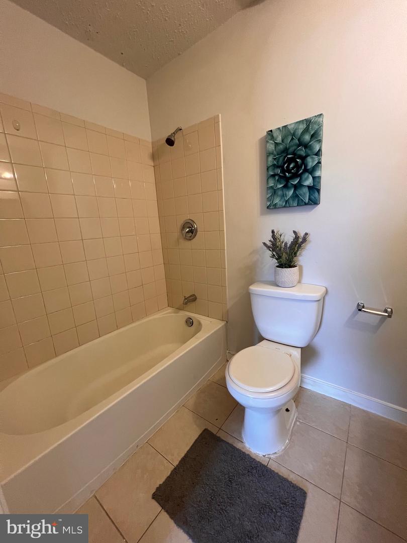 7219 BEVERLY PARK DR, SPRINGFIELD, Virginia 22150, 5 Bedrooms Bedrooms, ,3 BathroomsBathrooms,Residential,For sale,7219 BEVERLY PARK DR,VAFX2290850 MLS # VAFX2290850