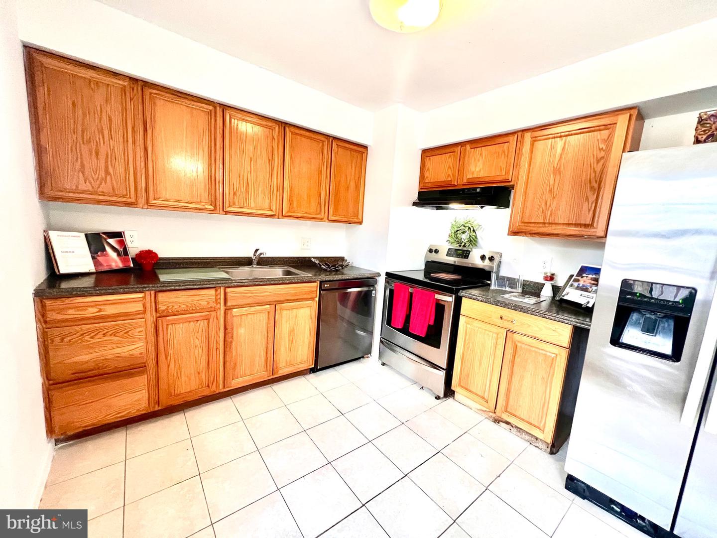 7219 BEVERLY PARK DR, SPRINGFIELD, Virginia 22150, 5 Bedrooms Bedrooms, ,3 BathroomsBathrooms,Residential,For sale,7219 BEVERLY PARK DR,VAFX2290850 MLS # VAFX2290850