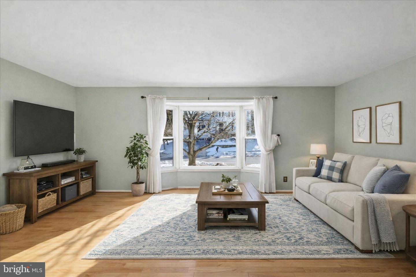 221 PRIMAVERA CIR, STERLING, Virginia 20165, 4 Bedrooms Bedrooms, ,3 BathroomsBathrooms,Residential,For sale,221 PRIMAVERA CIR,VALO2115834 MLS # VALO2115834 221 PRIMAVERA CIR, STERLING, Virginia 20165, 4 Bedrooms Bedrooms, ,3 BathroomsBathrooms,Residential,For sale,221 PRIMAVERA CIR,VALO2115834 MLS # VALO2115834