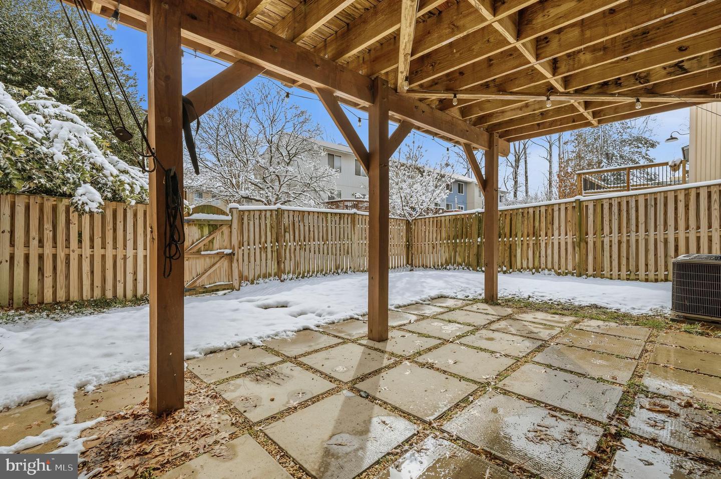 3072 SUGAR LN, VIENNA, Virginia 22181, 4 Bedrooms Bedrooms, ,3 BathroomsBathrooms,Residential,For sale,3072 SUGAR LN,VAFX2290892 MLS # VAFX2290892