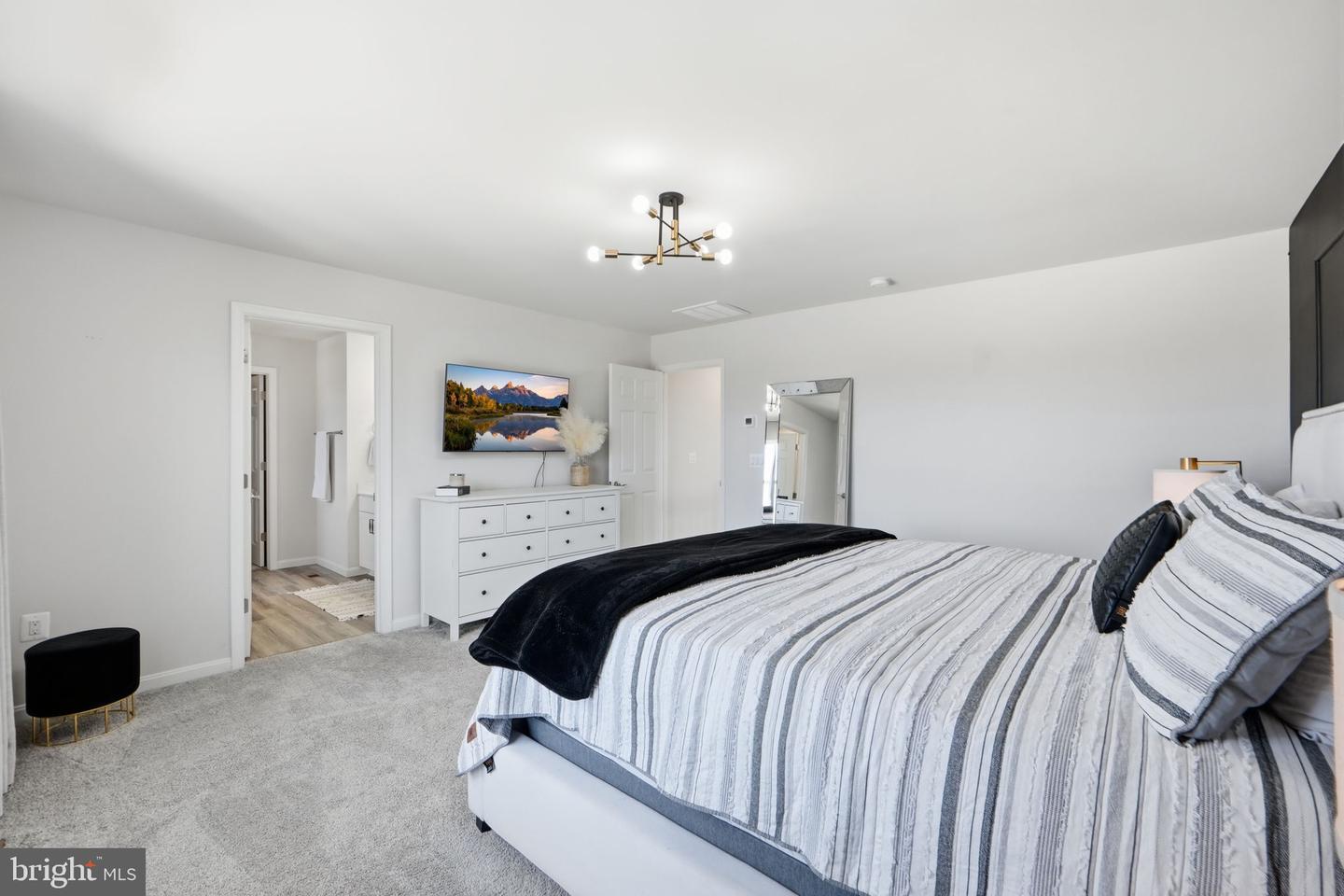 128 POE DR, WINCHESTER, Virginia 22602, 4 Bedrooms Bedrooms, ,3 BathroomsBathrooms,Residential,For sale,128 POE DR,VAFV2039576 MLS # VAFV2039576