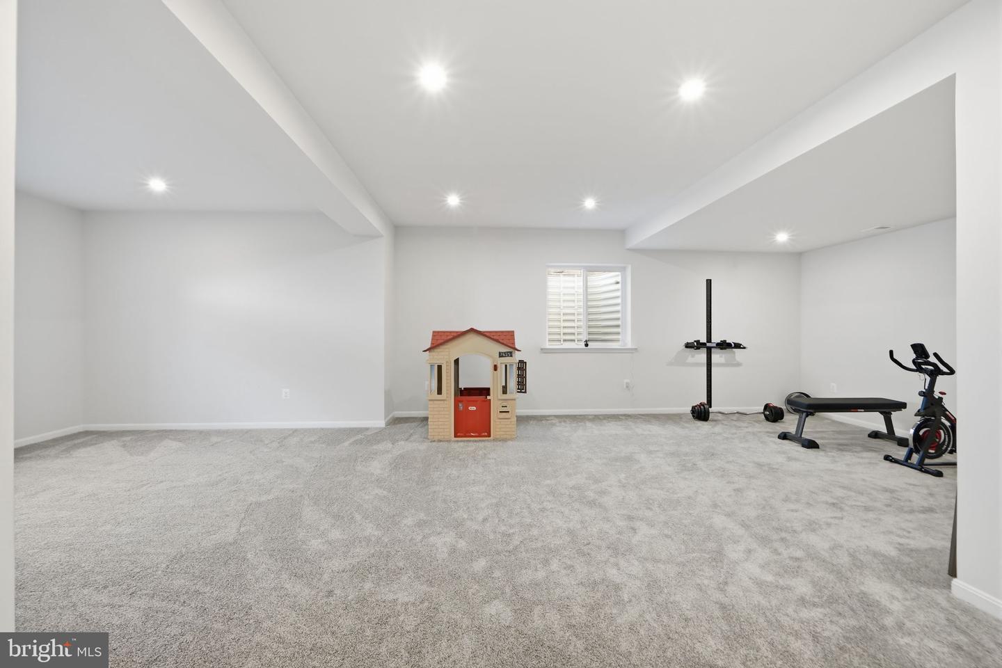 128 POE DR, WINCHESTER, Virginia 22602, 4 Bedrooms Bedrooms, ,3 BathroomsBathrooms,Residential,For sale,128 POE DR,VAFV2039576 MLS # VAFV2039576