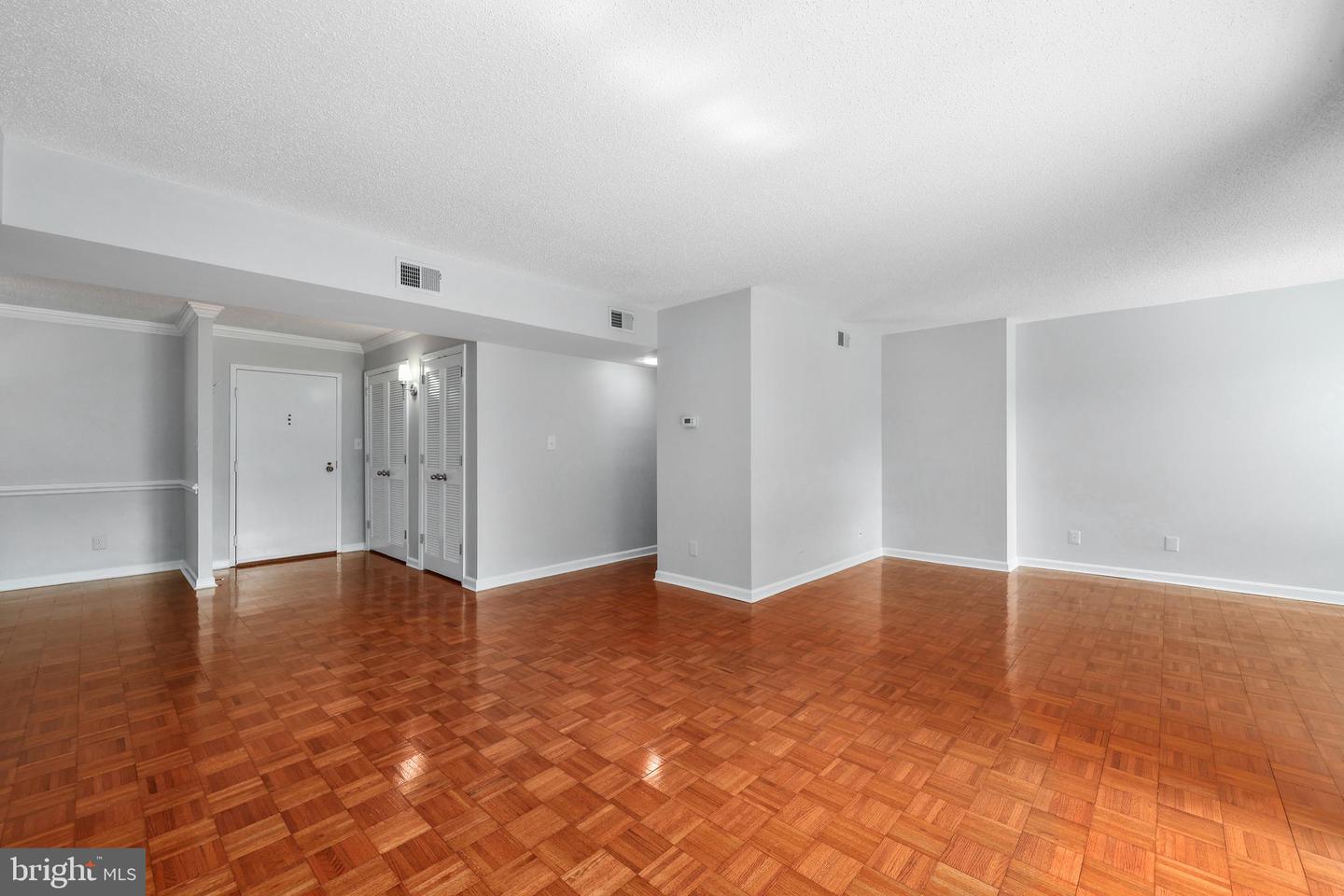 803 N HOWARD ST #252, ALEXANDRIA, Virginia 22304, 2 Bedrooms Bedrooms, ,2 BathroomsBathrooms,Residential,For sale,803 N HOWARD ST #252,VAAX2054154 MLS # VAAX2054154