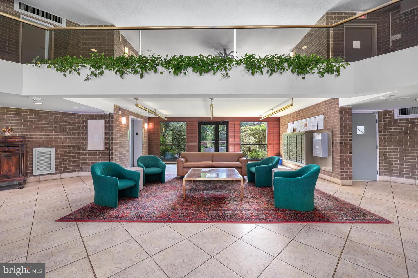 803 N HOWARD ST #252, ALEXANDRIA, Virginia 22304, 2 Bedrooms Bedrooms, ,2 BathroomsBathrooms,Residential,For sale,803 N HOWARD ST #252,VAAX2054154 MLS # VAAX2054154