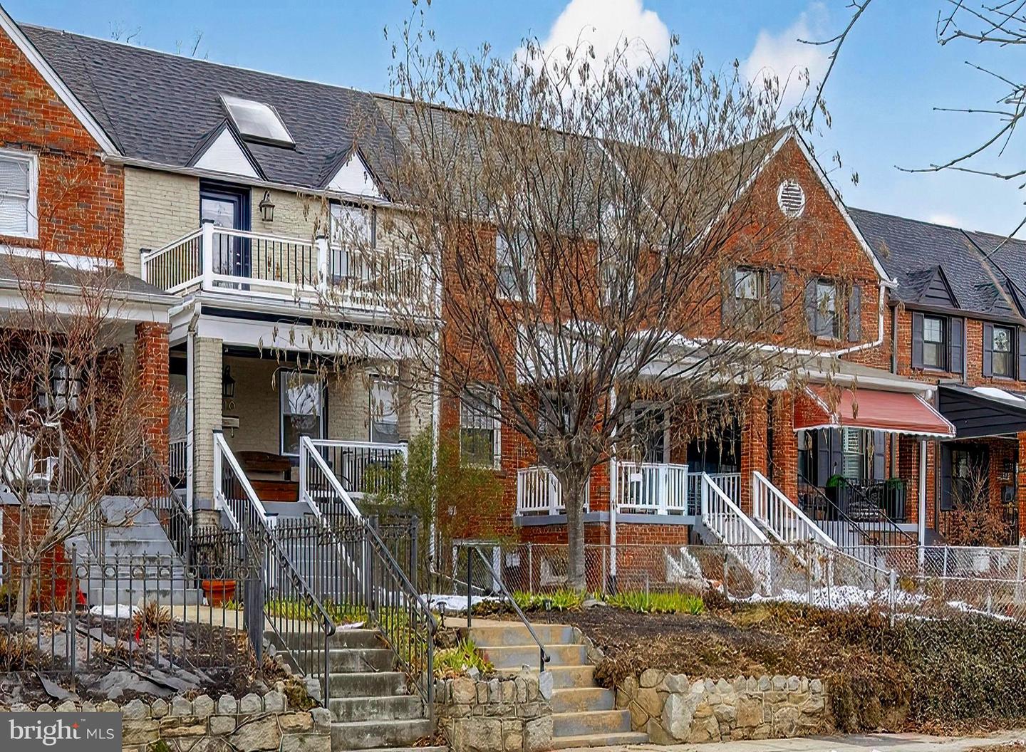 310 16TH ST NE, WASHINGTON, District Of Columbia 20002, 4 Bedrooms Bedrooms, 8 Rooms Rooms,3 BathroomsBathrooms,Residential,For sale,310 16TH ST NE,DCDC2246066 MLS # DCDC2246066