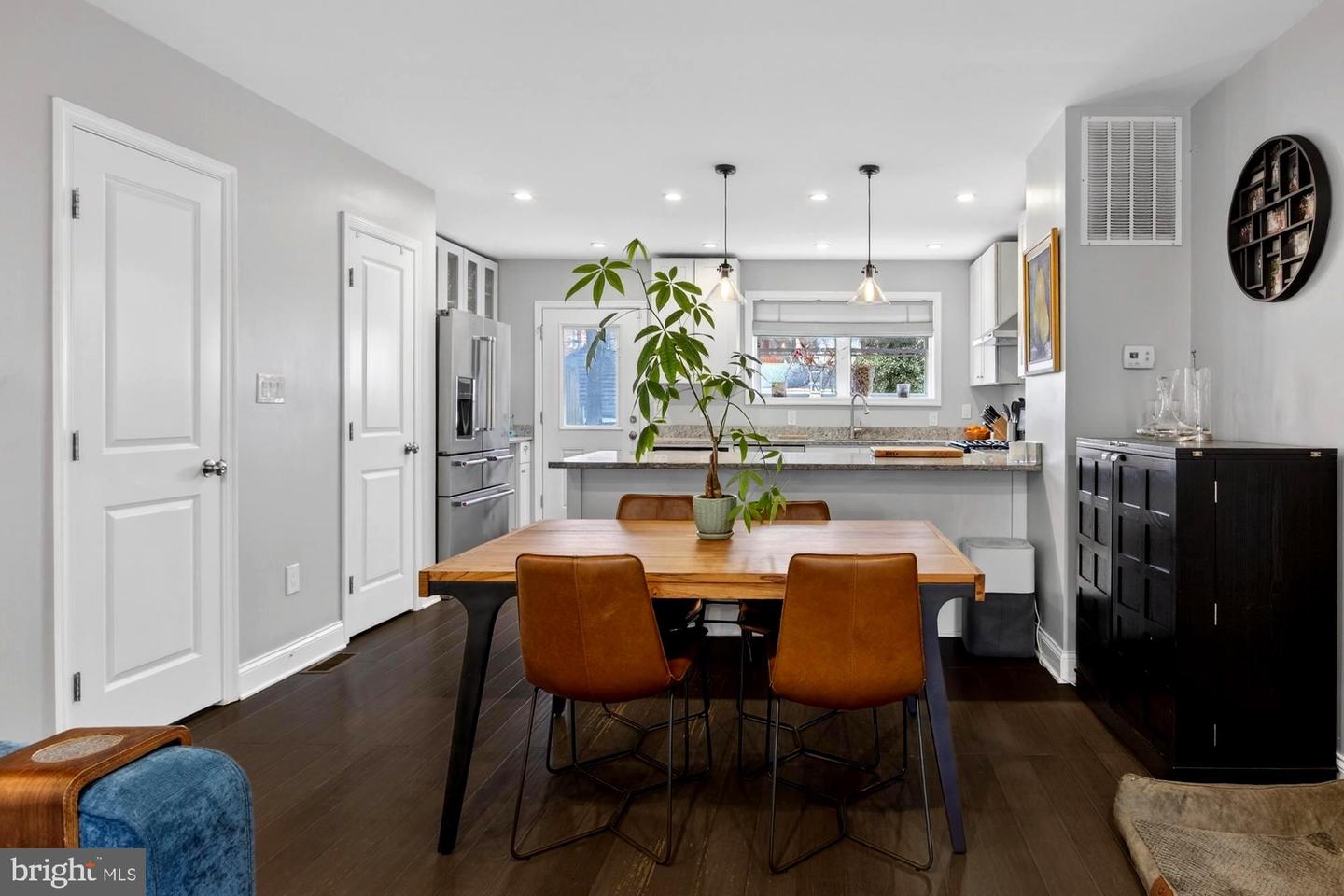 310 16TH ST NE, WASHINGTON, District Of Columbia 20002, 4 Bedrooms Bedrooms, 8 Rooms Rooms,3 BathroomsBathrooms,Residential,For sale,310 16TH ST NE,DCDC2246066 MLS # DCDC2246066