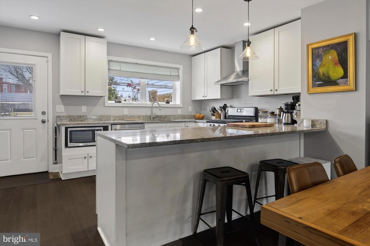 310 16TH ST NE, WASHINGTON, District Of Columbia 20002, 4 Bedrooms Bedrooms, 8 Rooms Rooms,3 BathroomsBathrooms,Residential,For sale,310 16TH ST NE,DCDC2246066 MLS # DCDC2246066